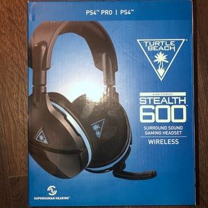 BNIB Turtle Beach wireless gaming headset - PS4